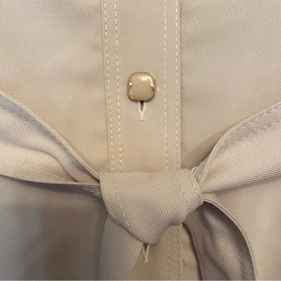 Vintage 70s Bonartt tan cream short sleeve button front belted top - Picture 2 of 7